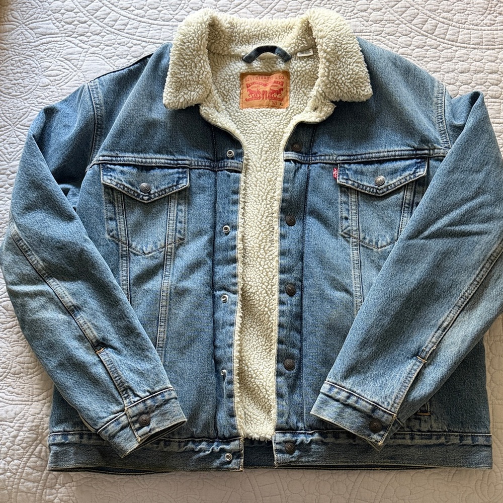 Levi's Classic Blue Denim Men's Jacket with Sherpa Lining | Size XL - Picture 7 of 13